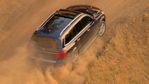 in Lunar Blue metallic in a video tour of the new GL-Class